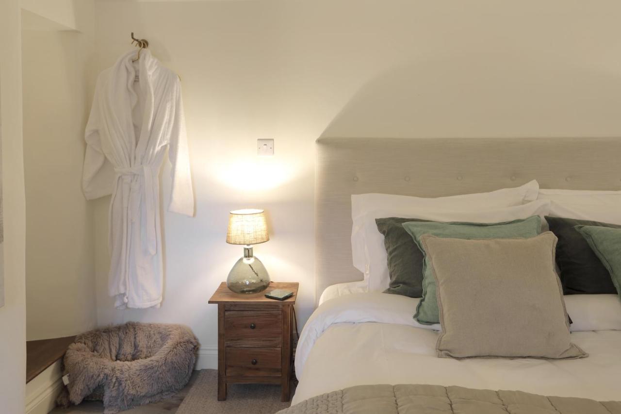 The Feathered Nest Inn Westcote Exteriör bild